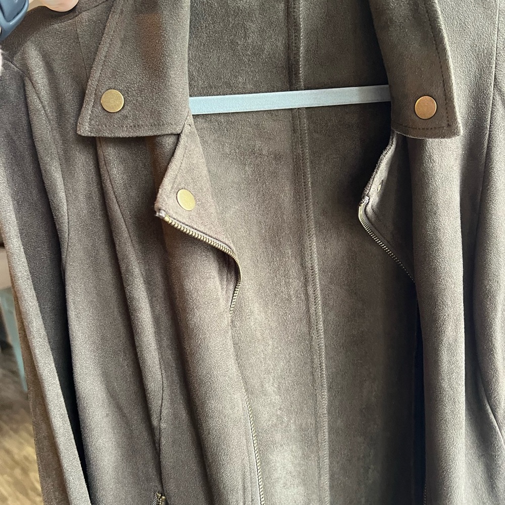Stylish Olive Jacket - Picture 4 of 4